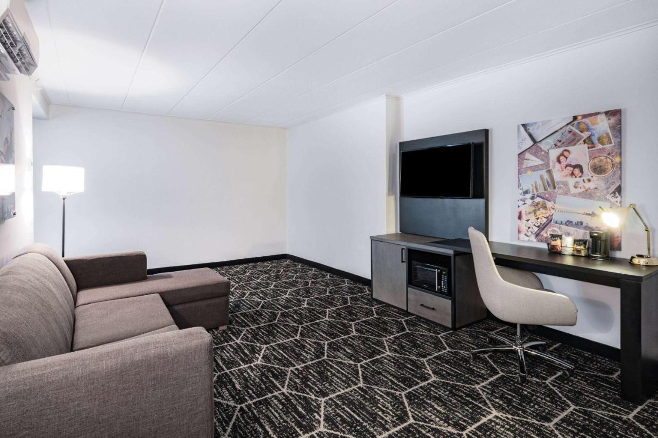 La Quinta By Wyndham Chicago O'Hare Airport Hotel โรสมอนต์ ภายนอก รูปภาพ